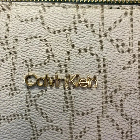 Calvin Klein Green and white shoulder bag - Picture 3 of 13